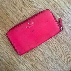Kate Spade Coral Red Cobble Hill zipper wallet - see description